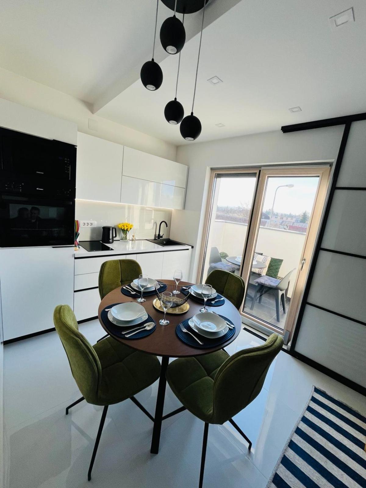 Apartman N&N 코프리브니차 외부 사진