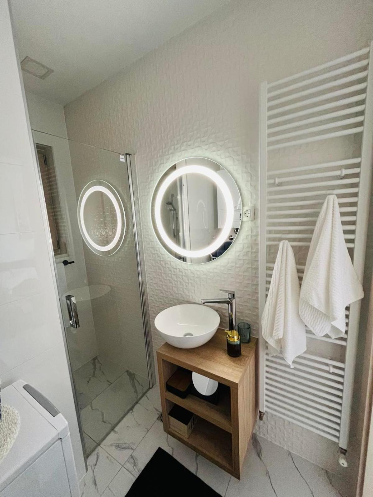 Apartman N&N 코프리브니차 외부 사진